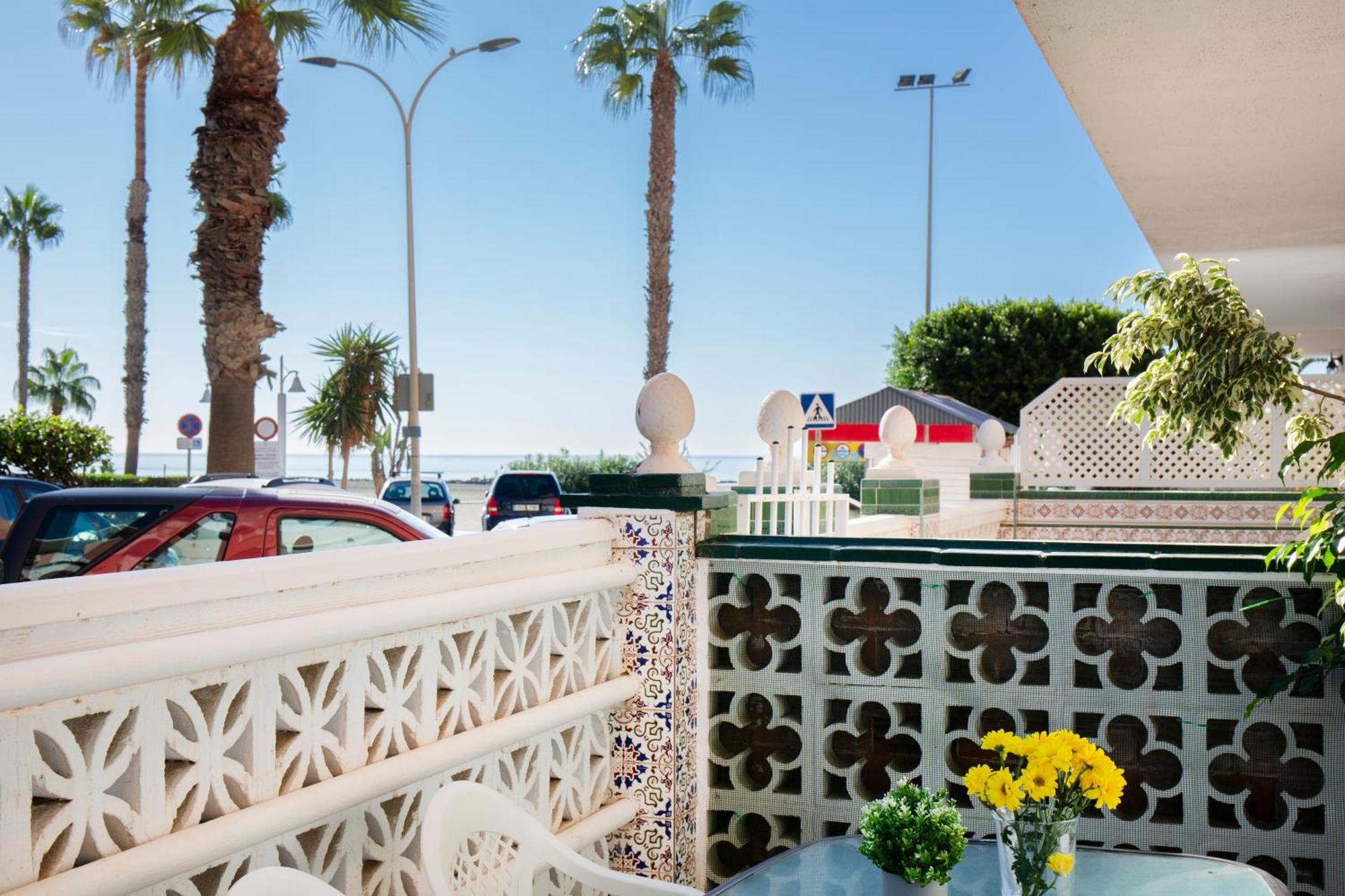 Bajo En Primera Linea - Cala Del Moral, Urbanizacion Calaflores La Cala Del Moral Bagian luar foto
